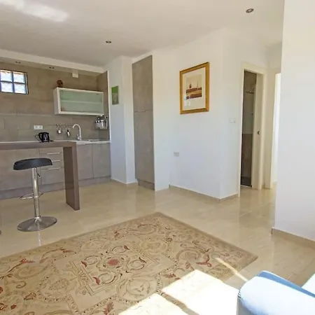 Sr105 4 Bed Family With Private Pool
